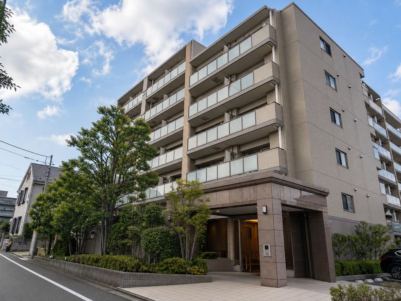 日本のマンションの外観